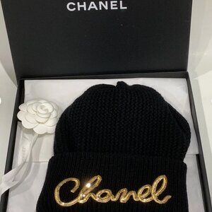 Authentic Chanel Black Cashmere Beanie Hat with gold logo sequins Brand New